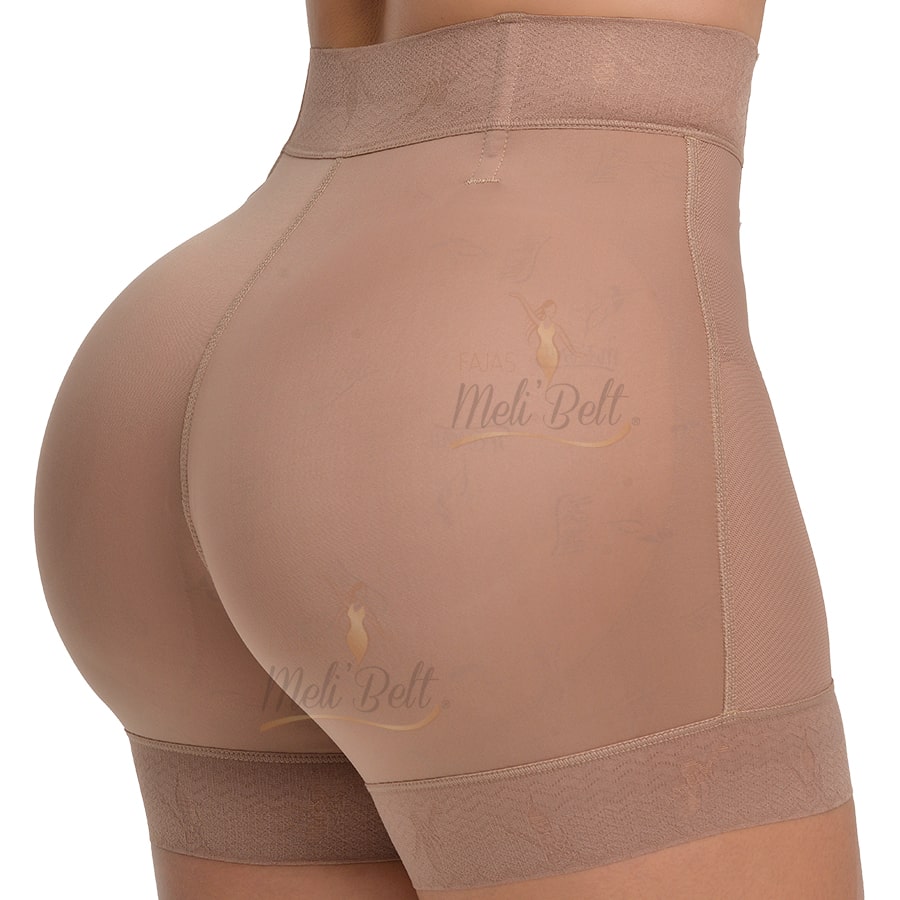 5038 Short With Hooks and Seamless Buttock